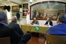 Nuestro alcalde, Jesús Hijosa, en los coloquios del Club Cocherito de Bilbao